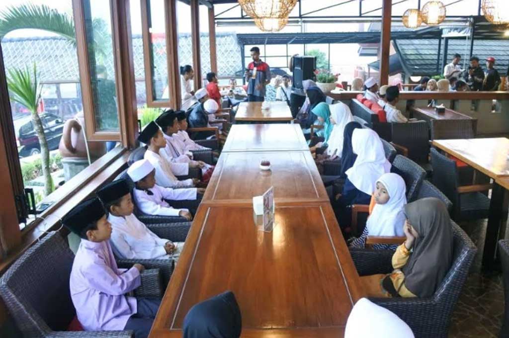 Lancer SL Never Die Indonesia, Seru-Seruan Bareng Anak Yatim