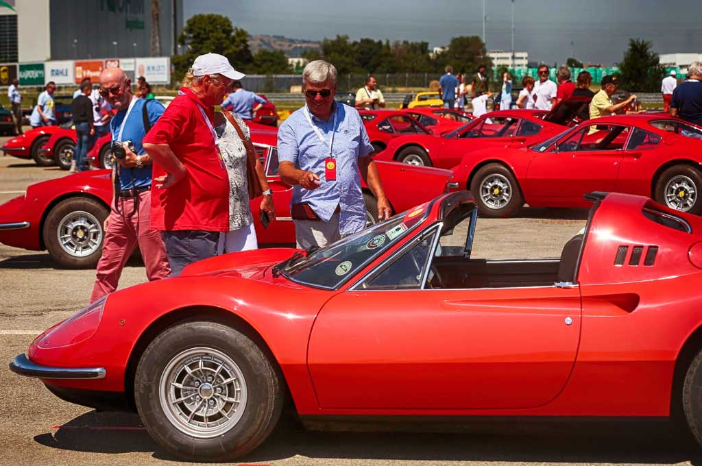 Pemilik Ferrari Dino Seluruh Dunia Bakal Kumpul di Italia