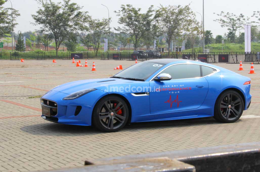 Eksplorasi Performa Jaguar Land Rover dengan Cara Unik
