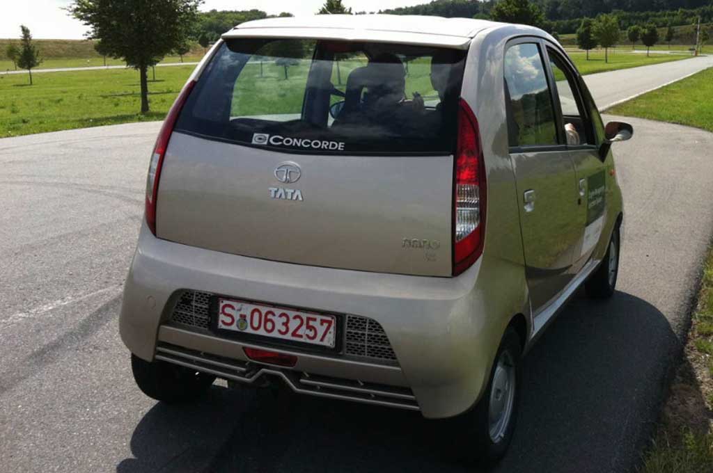 Tata Motors Suntik Mati Mobil Mungil Nano