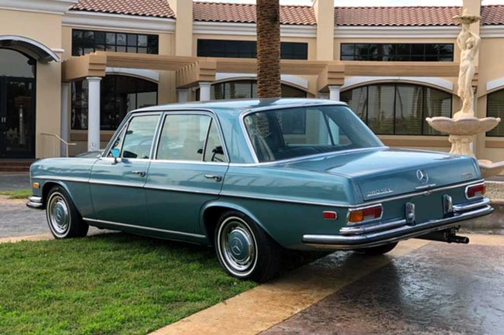Intip Mercedes-Benz 280 SEL 1971 Klasik Bekas Elvis Presley