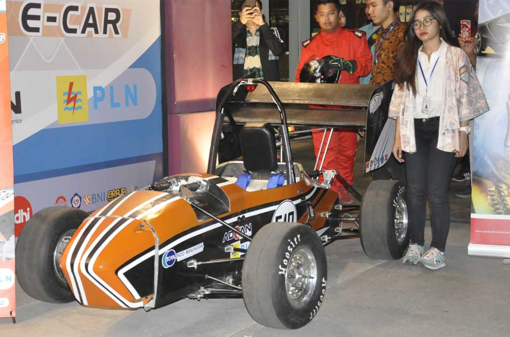 Mobil Sapuangin 6 ITS Siap Bertarung untuk Juara Dunia