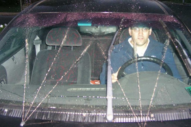 Setel Arah Semprotan Air <i>Wiper</i> Sejajar Pandangan Pengemudi