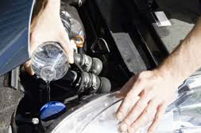 Overheat, Jangan Mengisi Air Radiator saat Mesin Panas