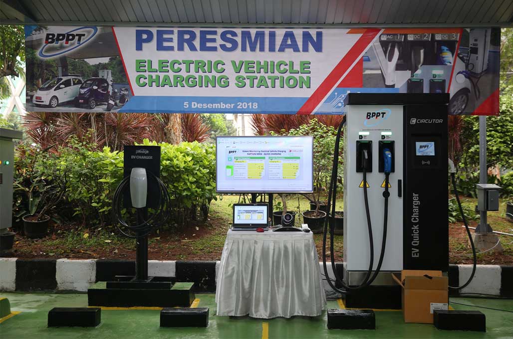 Charger Baterai di SPLU BPPT Lebih Optimal Siang Hari?