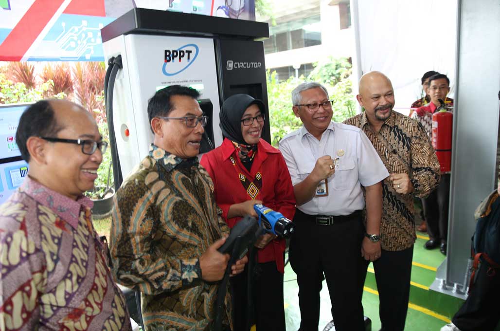 Charger Baterai di SPLU BPPT Lebih Optimal Siang Hari?