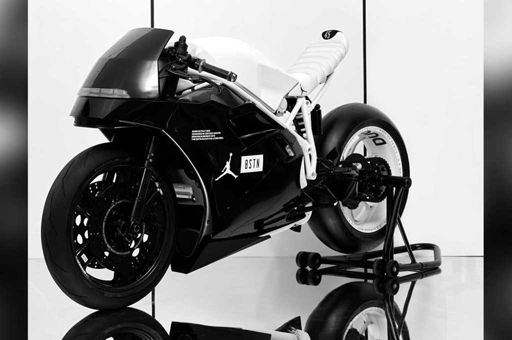 Begini Jadinya jika Ducati 916 'Adopsi' Gaya Nike Air Jordan