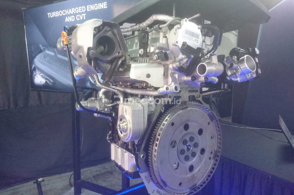 Wuling Almaz, Siap 'Perang' di Segmen SUV Bermesin Kecil