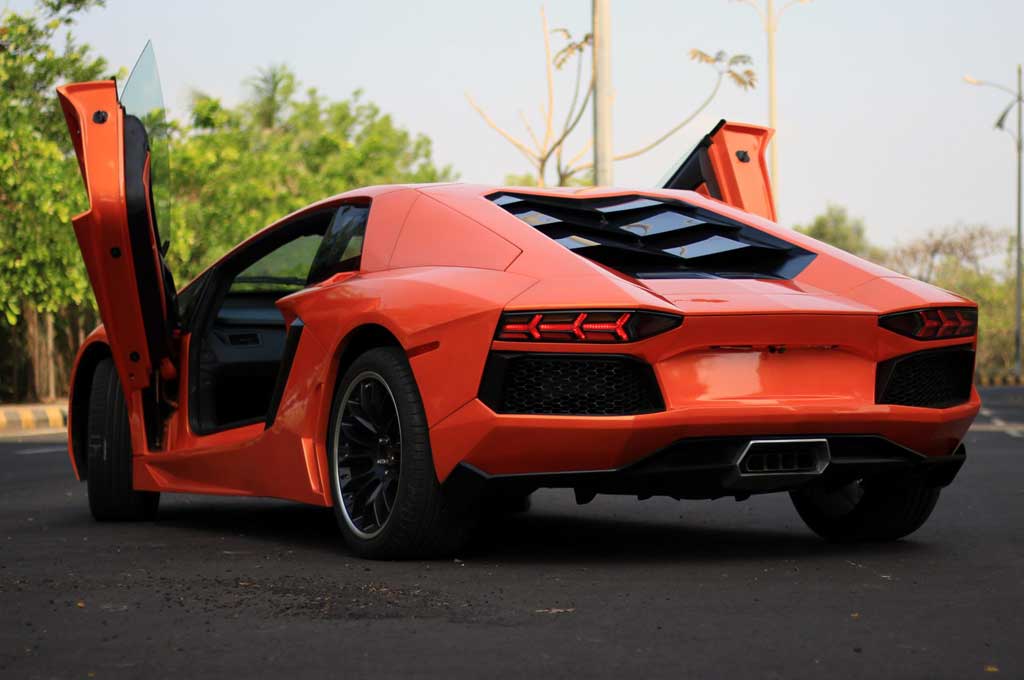 Intip Lamborghini Aventador Asal Bollywood