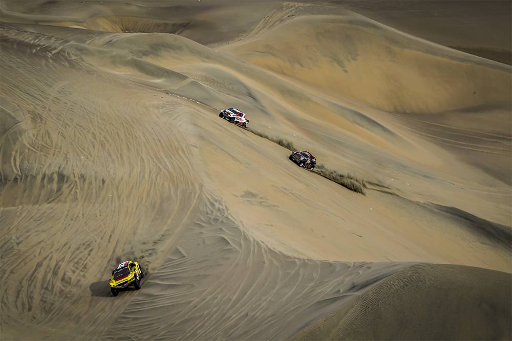 Jakub Przygonski Beri Kejutan di Etape-9 Dakar Rally
