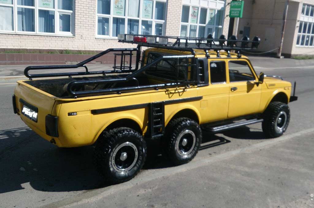 Lada Niva 2002 Adopsi Sistem Penggerak 6x6