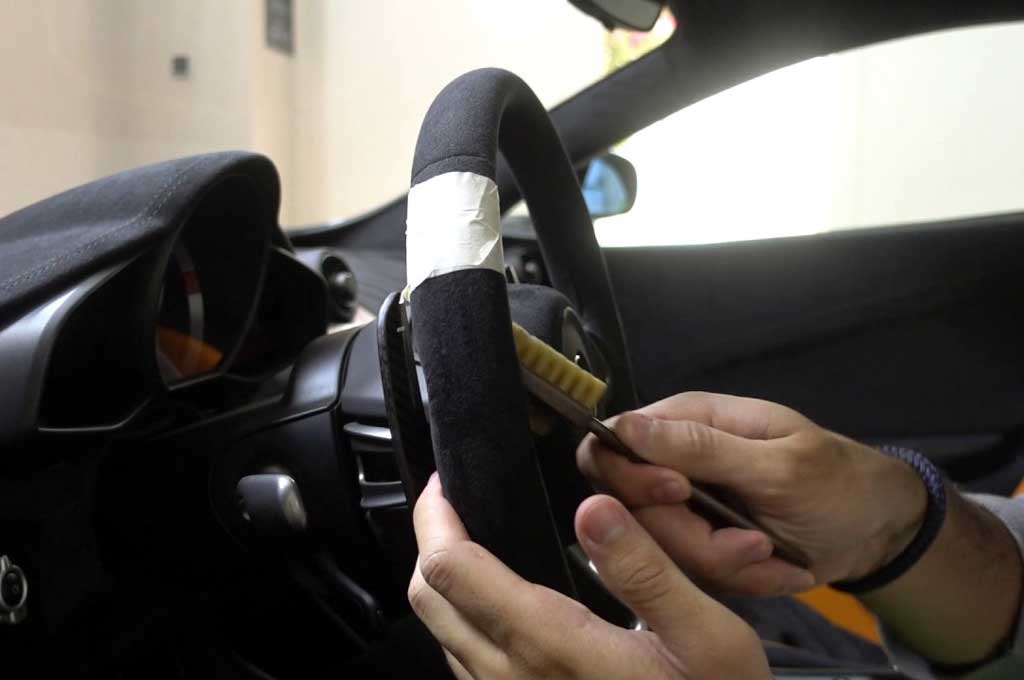 Trik Membersihkan Setir Mobil