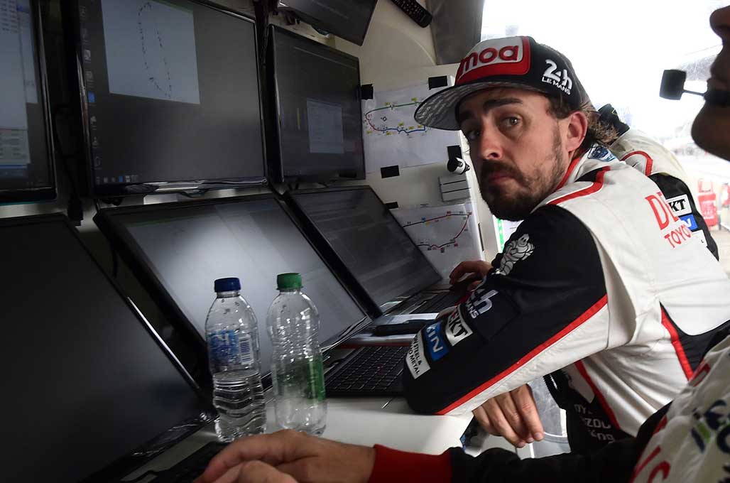Toyota Siap Sokong Alonso Balap di Dakar Rally