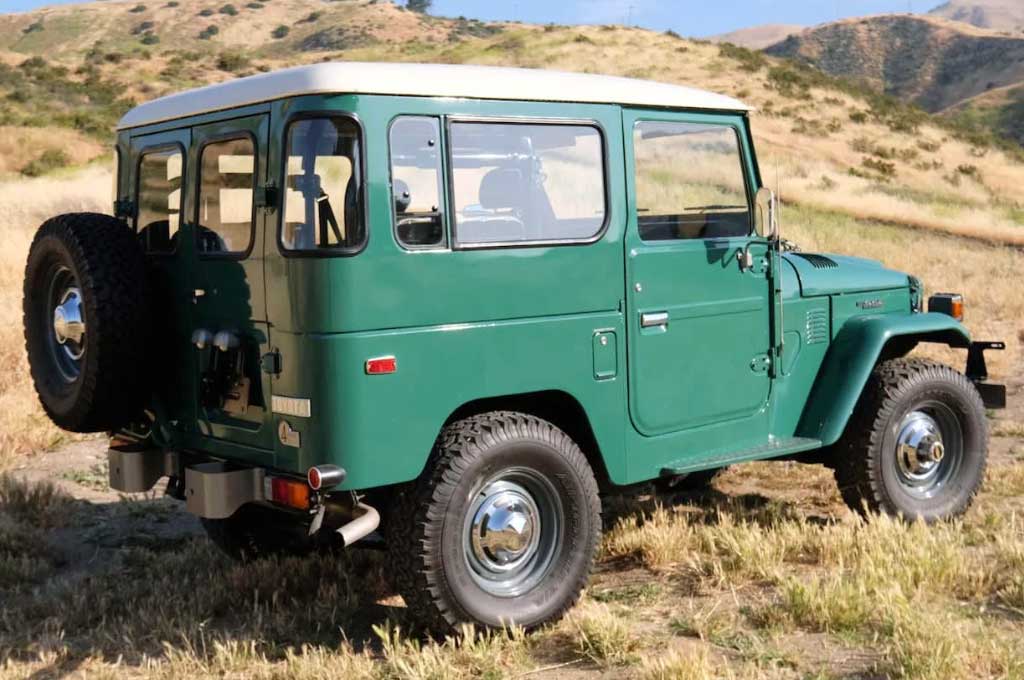 Toyota FJ40 Land Cruiser 1978 Klasik Tampil Klimis