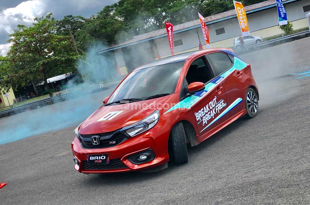 Meliuk di Slalom, Uji Kelincahan dan Safety Driving