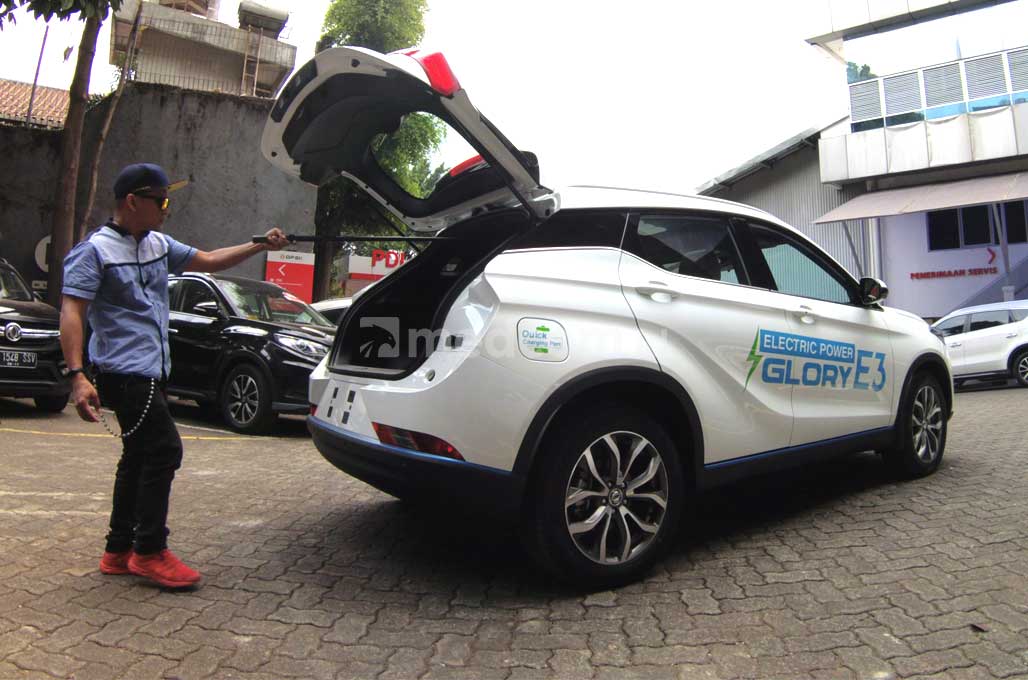 Jajal SUV Listrik Glory E3, Torsinya 'Bikin Merinding'
