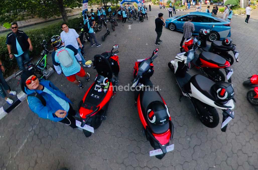 40 Kilometer Pakai Gesits, Konsumsi Baterai Hanya 60 Persen?