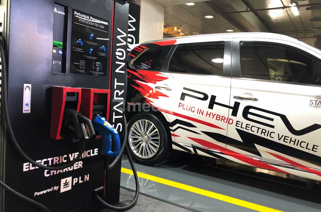 Mitsubishi Bangun Quick Charging Publik Pertama di Plaza Senayan
