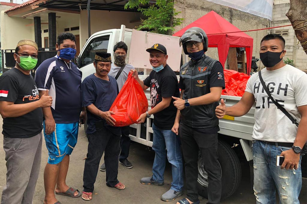 Rebel Owner Community Terjun Langsung, Bagikan Sembako