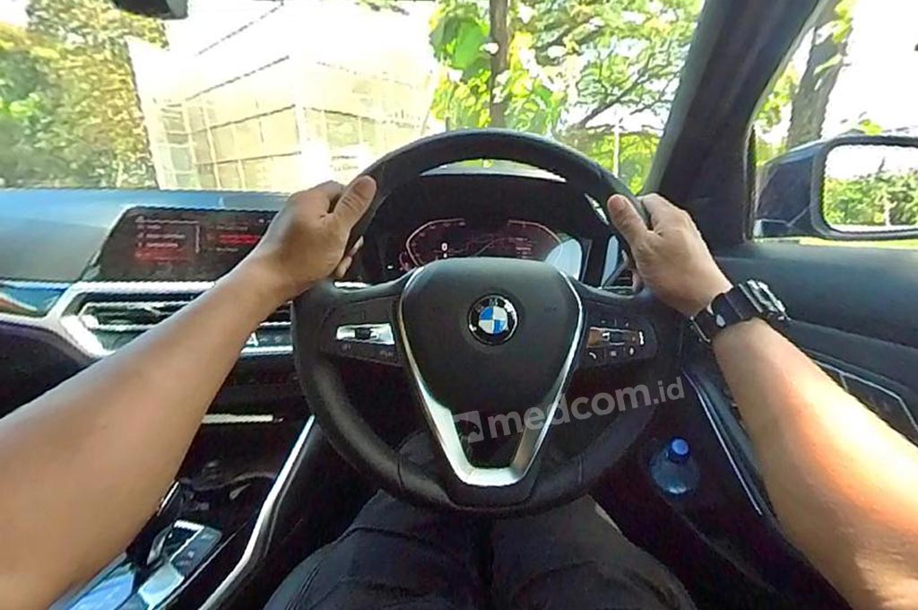 Si Ganteng BMW 320i Sport, Merapah Trans Sulawesi