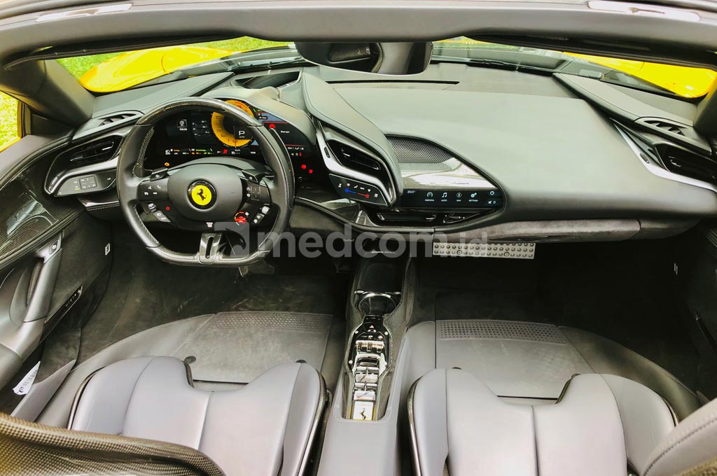 Cabriolet Hybrid Terkencang Ferrari SF90 Spider, Mendarat di Indonesia