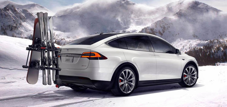 Tesla Model X, SUV Listrik Canggih Tawarkan Daya Angkut Besar