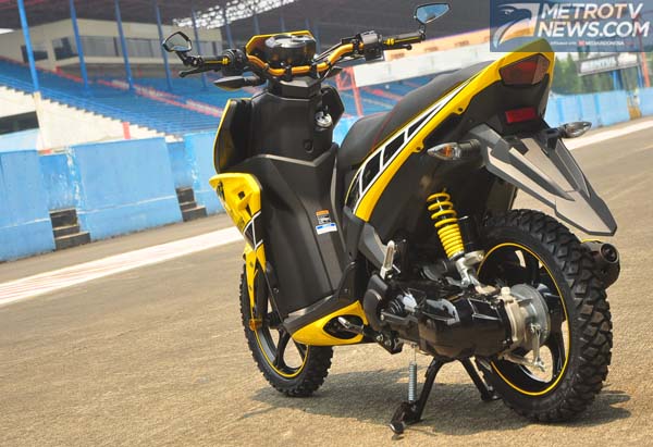 Yamaha Aerox 125LC 2016, Bergaya <i>Off-Road Livery</i> Spesial