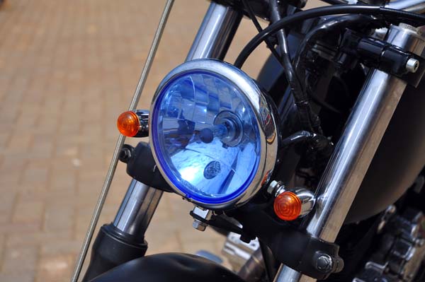 Honda Tiger 2010, <i>Brat Style Bobber</i> Ala Black Bagong