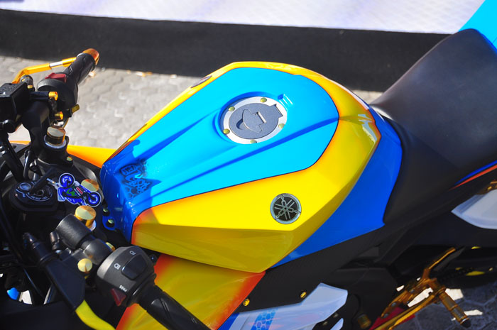 Yamaha YZF-R15 2015, Modal Aksesoris Motor Tampil <i>Necis</i> 