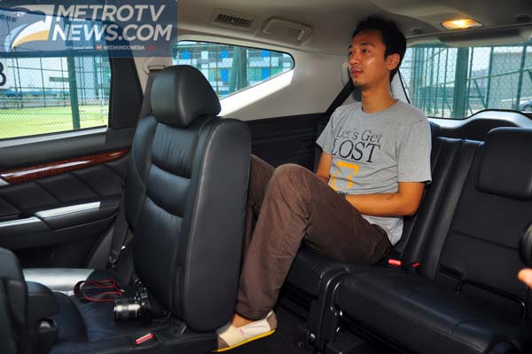 Uji Fleksibelnya Jok Penumpang Mitsubishi All New Pajero Sport  