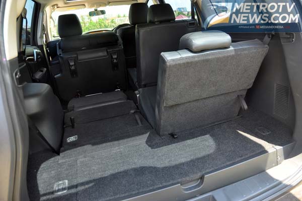 Uji Fleksibelnya Jok Penumpang Mitsubishi All New Pajero Sport  