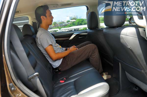 Uji Fleksibelnya Jok Penumpang Mitsubishi All New Pajero Sport  