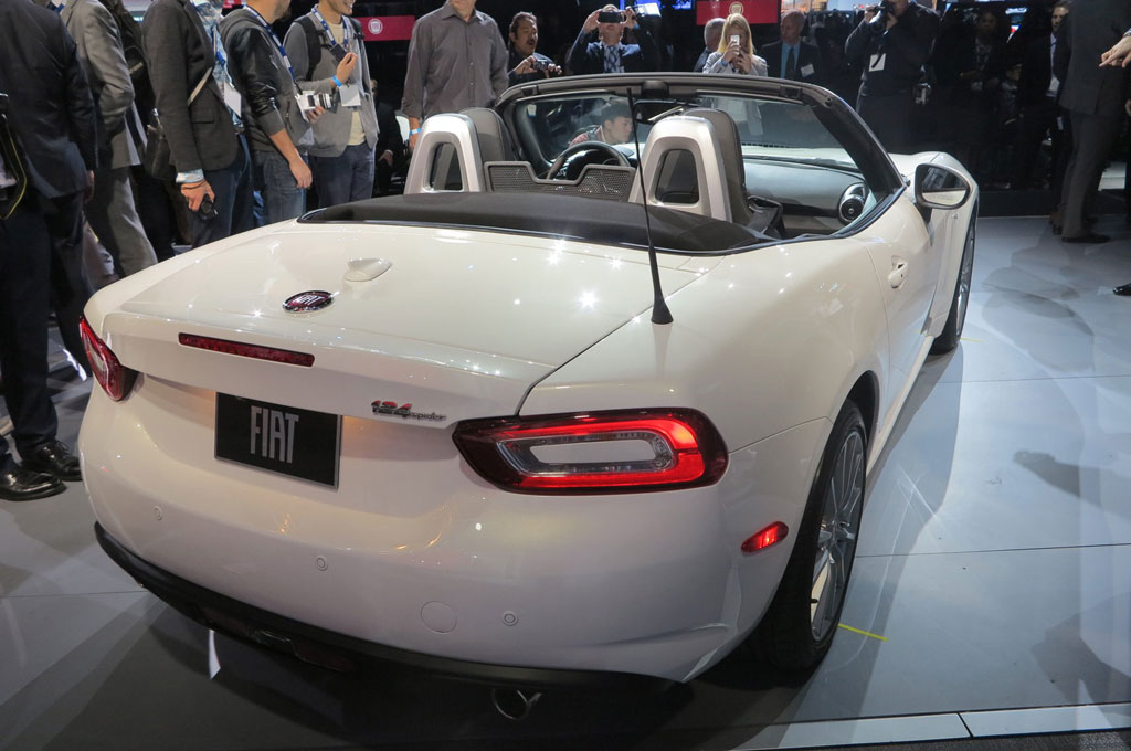 Fiat 124 Spider Bakal Basis Mobil Rally Racing 2017