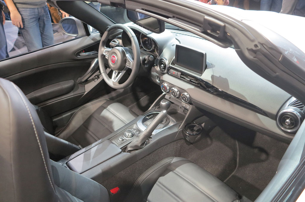 Fiat 124 Spider Bakal Basis Mobil Rally Racing 2017