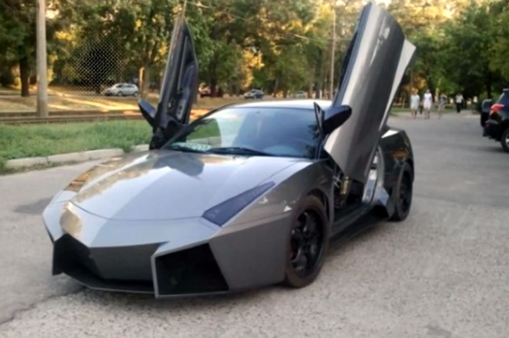 Mitsubishi Eclipse 2003 Transformasi jadi Lamborghini Reventon  