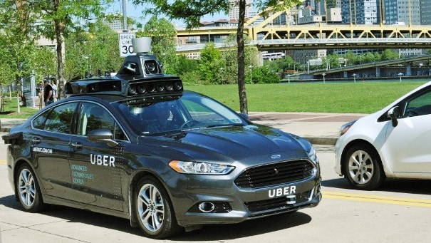 Adu Cepat Menghadirkan Mobil Otonom (1)