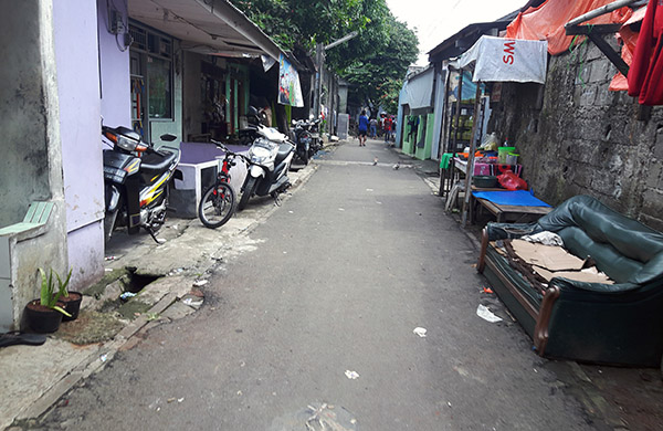 Banjir 1,5 Meter di Pondok Labu Surut