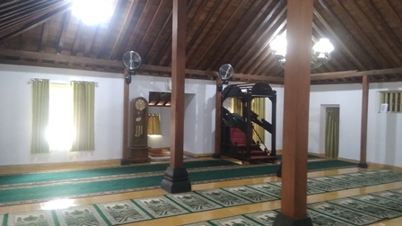Masjid Pathok Negoro Plosokuning, Tempat Mengaji hingga Bahas Negara