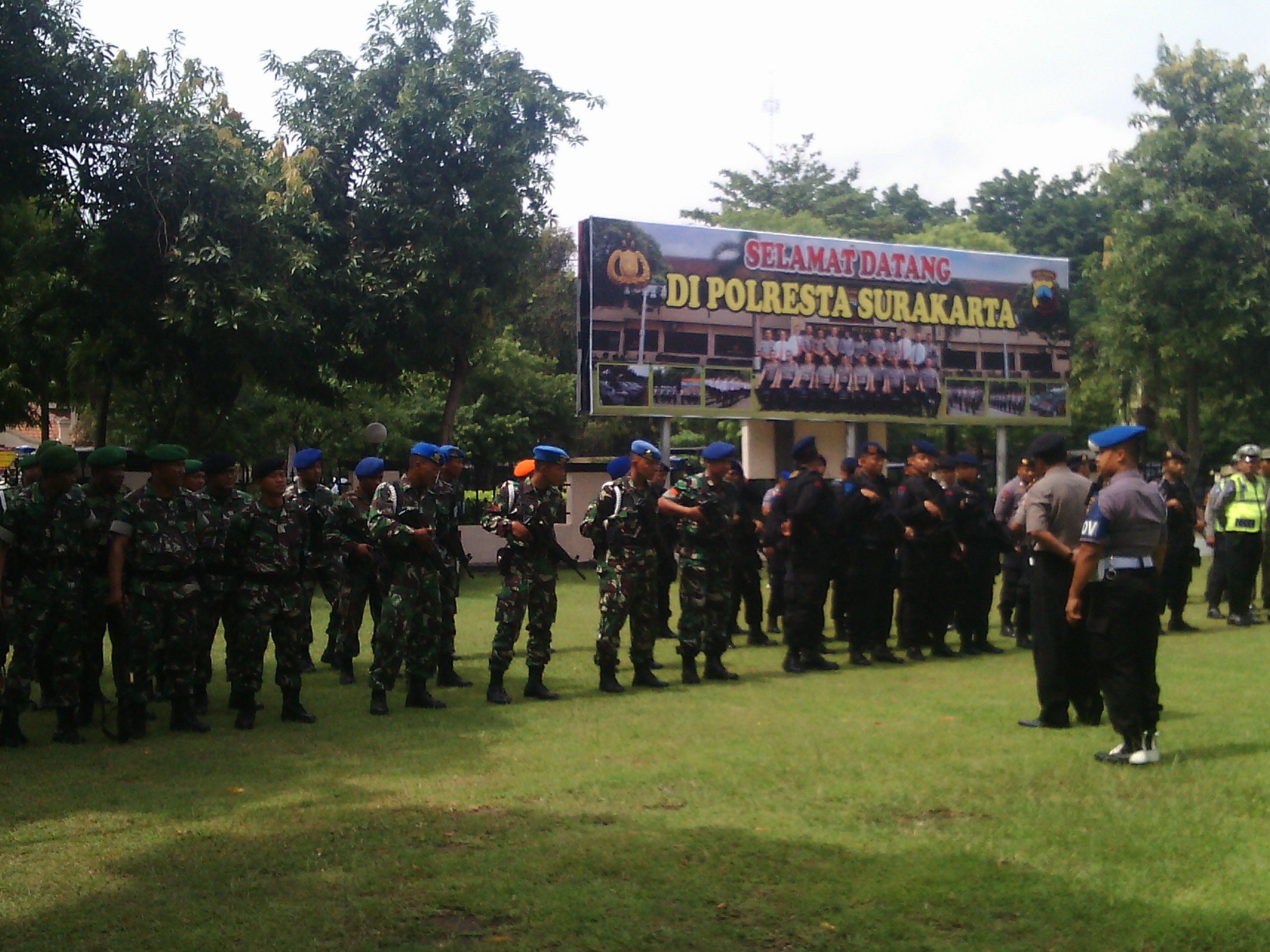 Personel Gabungan Susuri Penjuru Solo