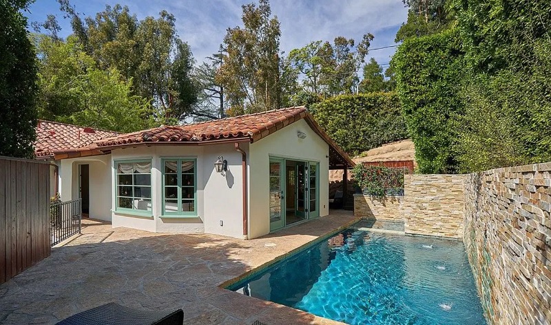 Intip Jeroan Rumah Robert Pattinson Seharga Rp80 Miliar