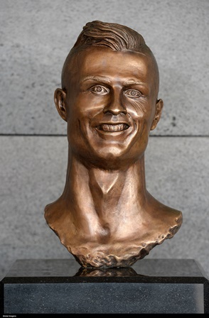Muncul Patung Tandingan Wajah Cristiano Ronaldo