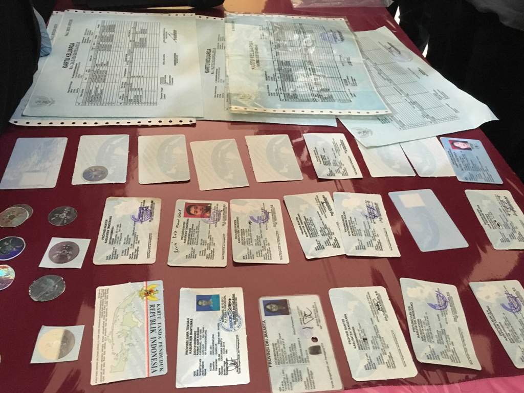 Polisi Buru Oknum PNS Penyuplai Blangko KK & KTP Palsu