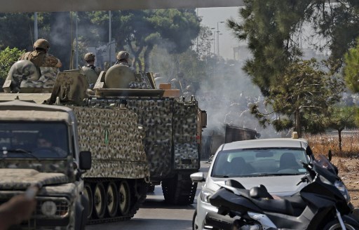 Lebanon Memanas, Tank-tank Militer Dikerahkan ke Beirut