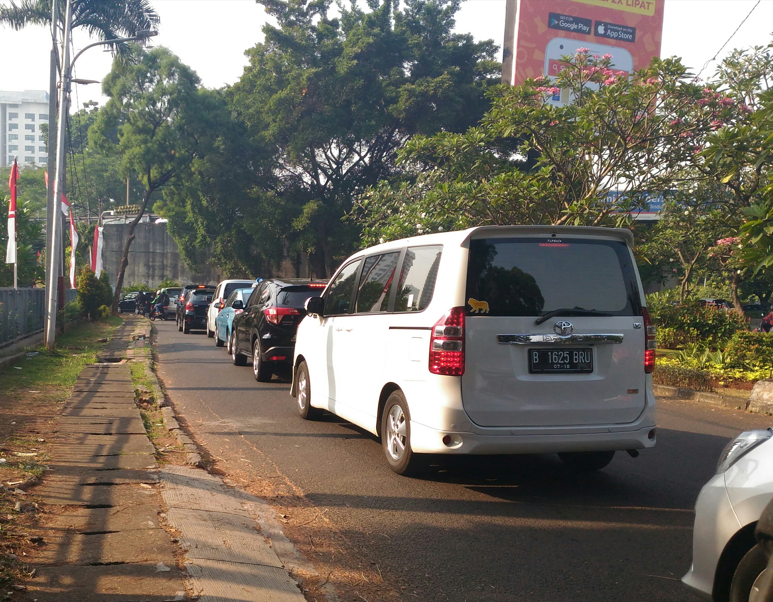 Siasat Pengendara Menghindar Ganjil-Genap