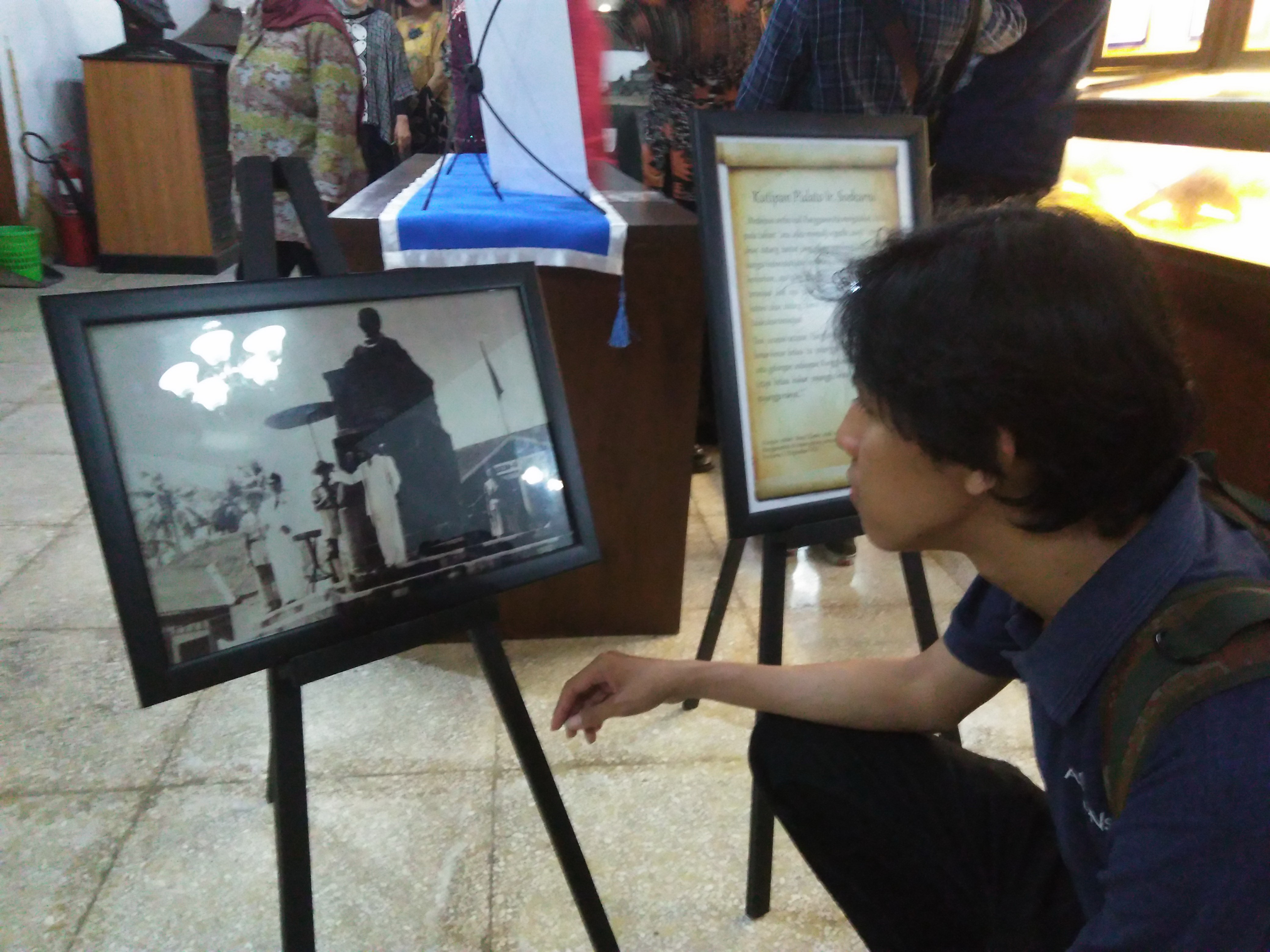 Menapak Jejak Pujangga Rakyat di Radya Pustaka