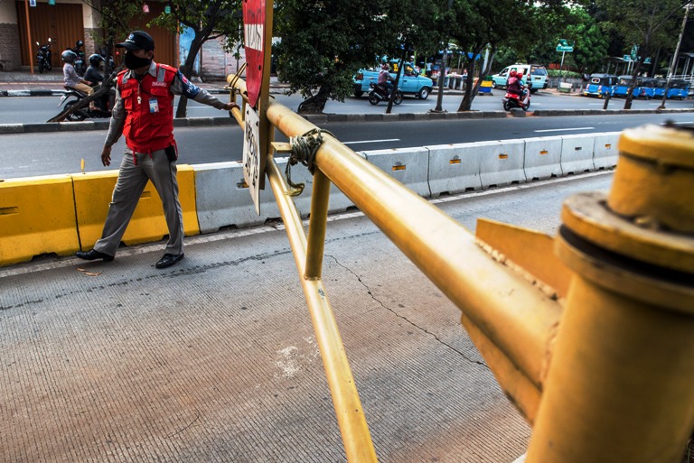 Sterilisasi, TransJakarta Melaju Tanpa Hambatan