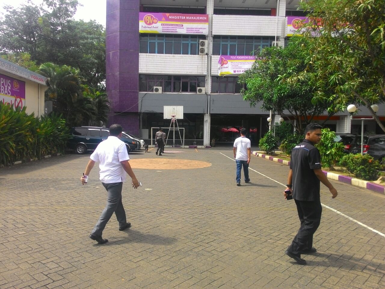 Polisi Cari Jejak Penyekap Keluarga di Pulomas