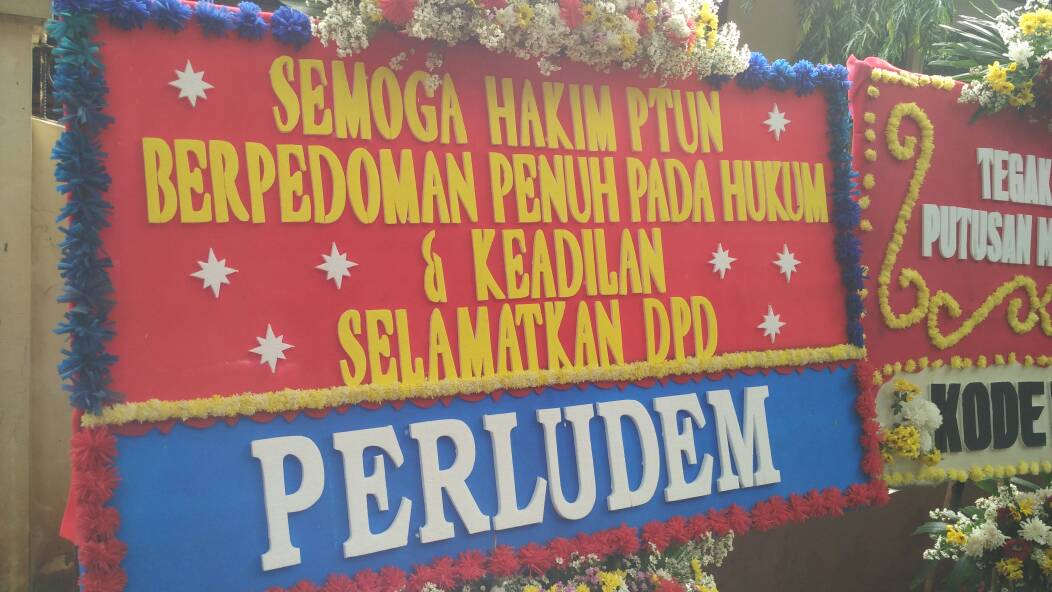 PTUN Dibanjiri Karangan Bunga Harapan