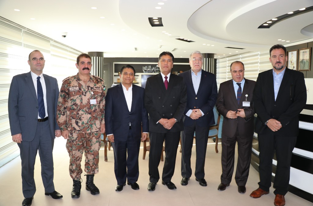 Peluang Pasar Baru, Yordania Tertarik dengan Produk PT Pindad