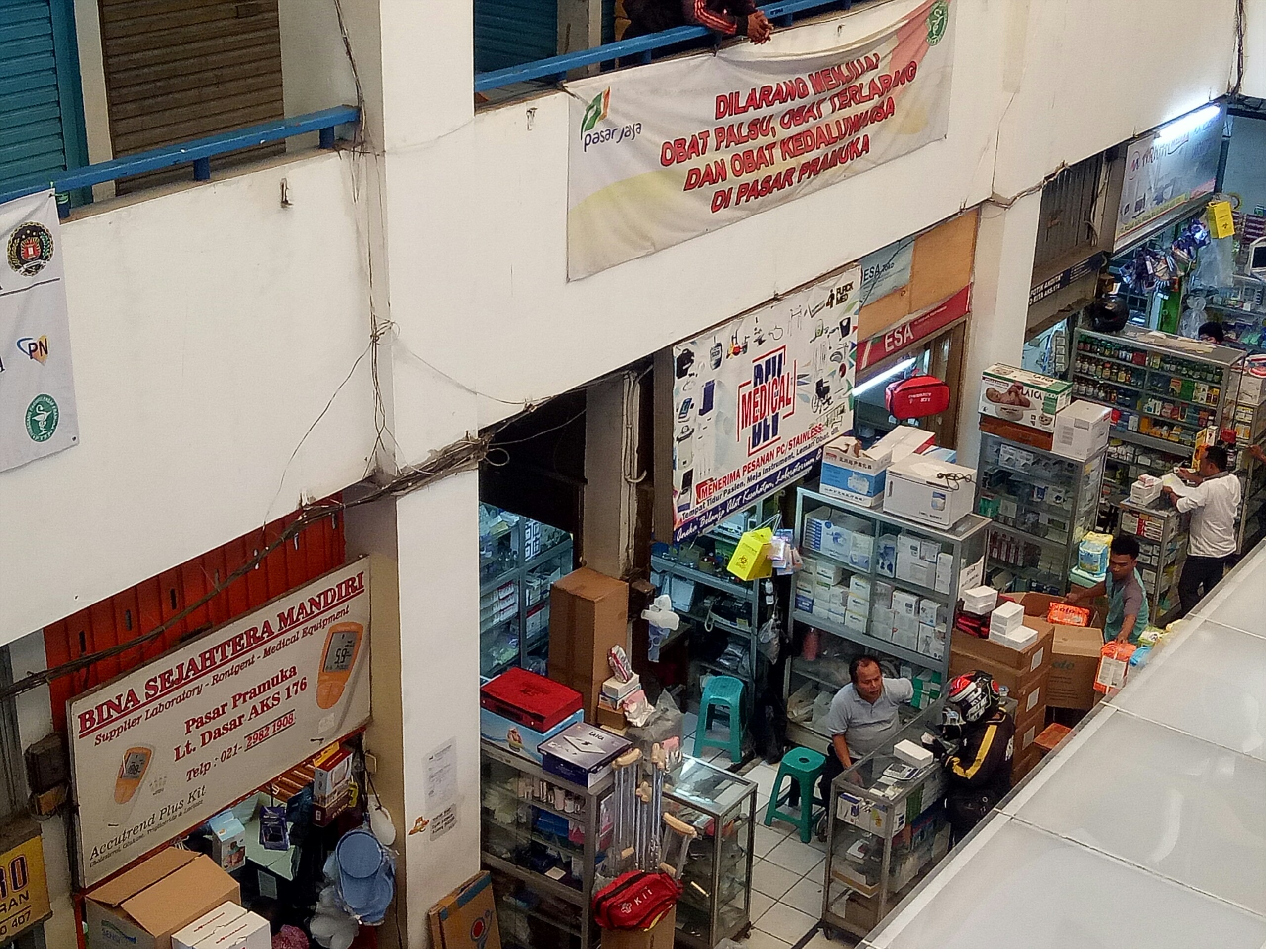 Obat  PCC Sulit Ditemukan di Pasar Pramuka